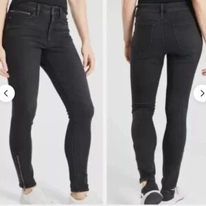 *Athleta Sculptek  Ankle Zip Ultra Skinny Jean